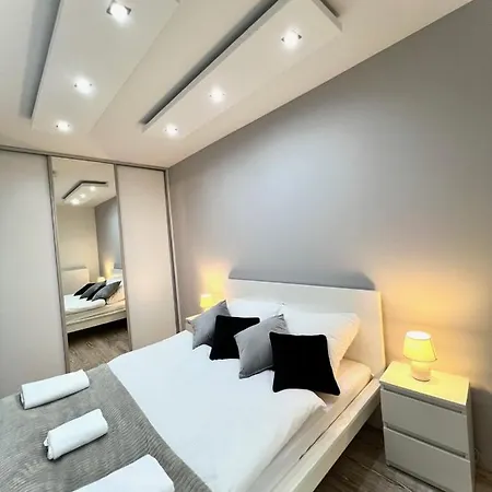 Wola Apartments Varsovia Exterior foto